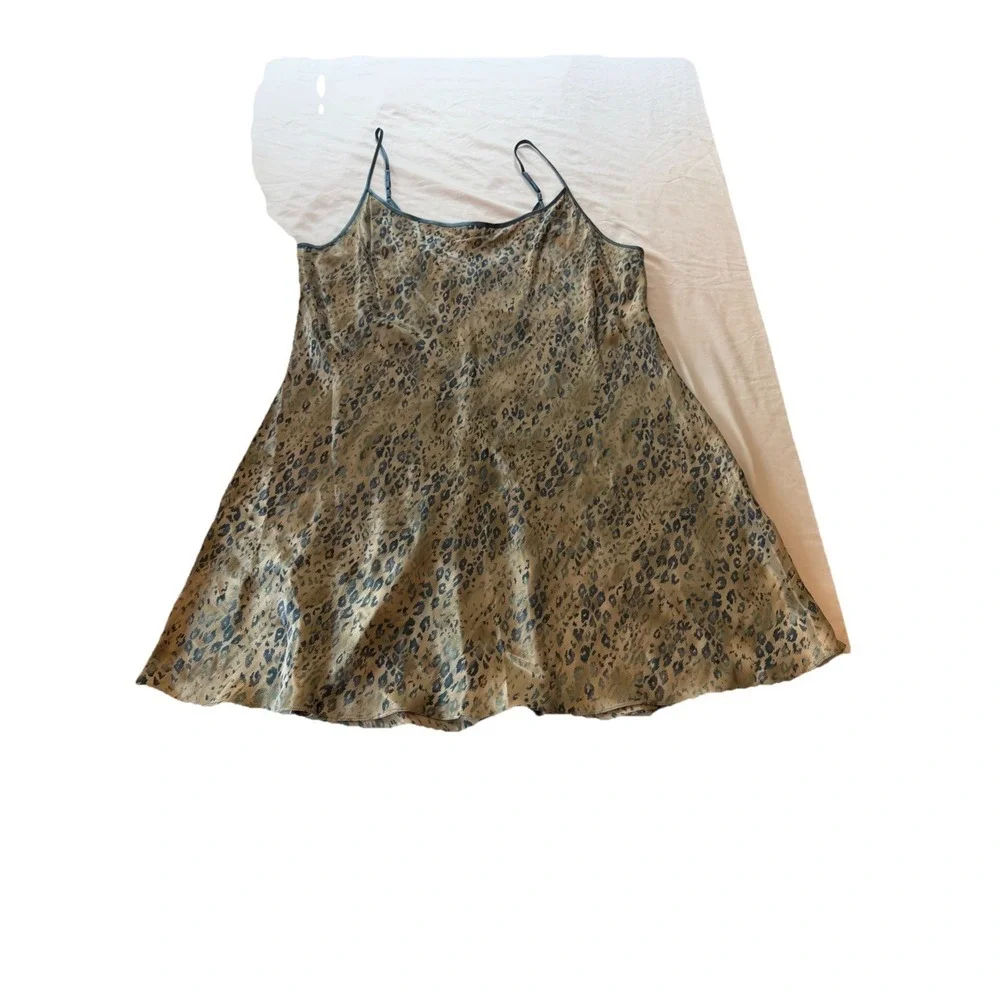 Vintage Halston Women's Satin Pajama Top Lounge Casual 3X Blue Tan Animal Print
